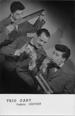 Le trio Gary, vedette Hohner