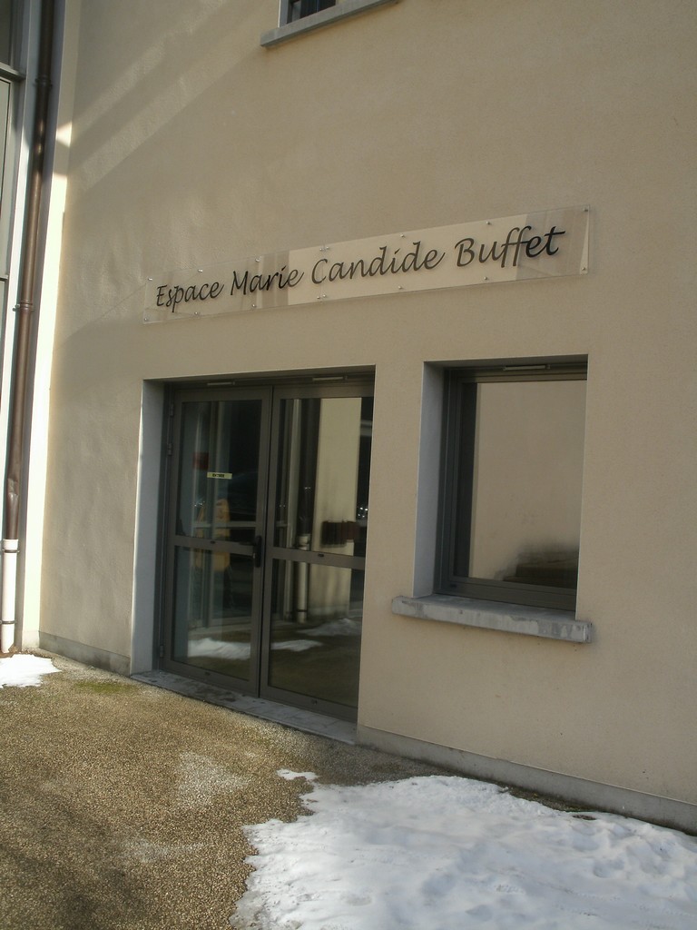 Front of the Espace Marie Candide Buffet building